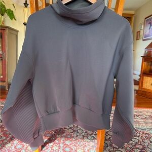 lululemon athletica Full Flourish Pullover / Funnel Neck